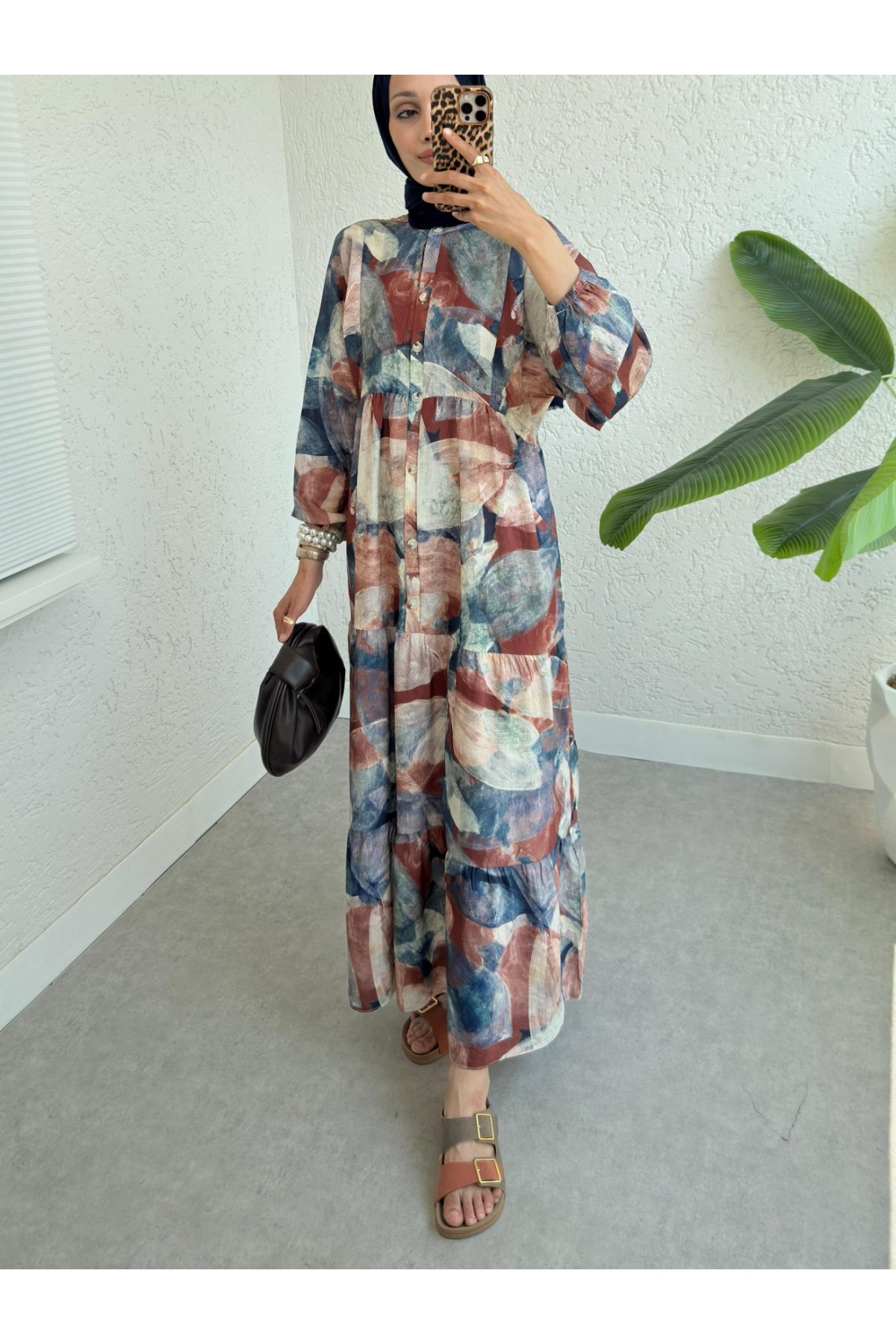 Yarım Düğmeli Kolu Lastikli Batik Desenli Elbise -Kiremit