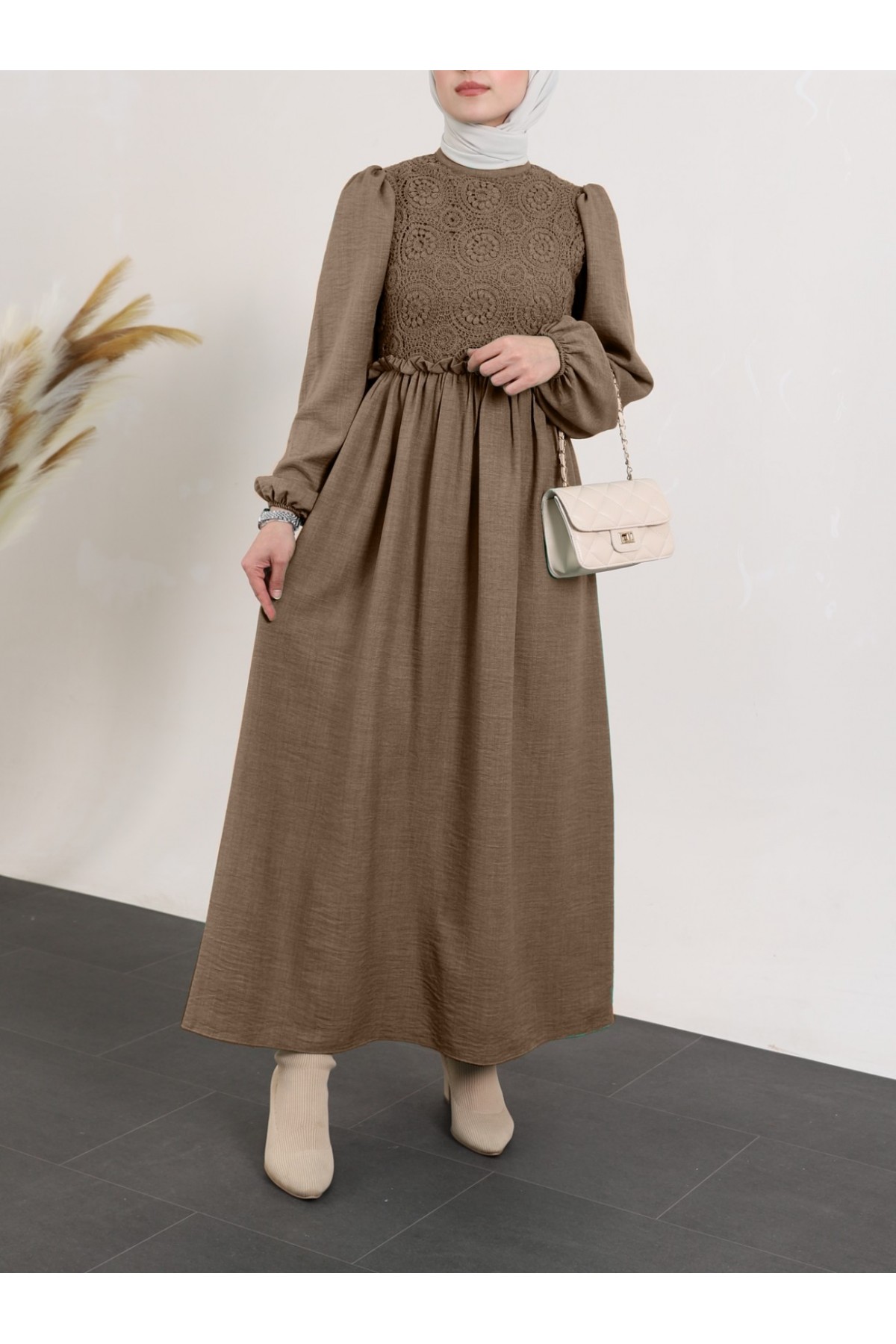 Robası Dantel Güpürlü Dantel Elbise  -Toprak