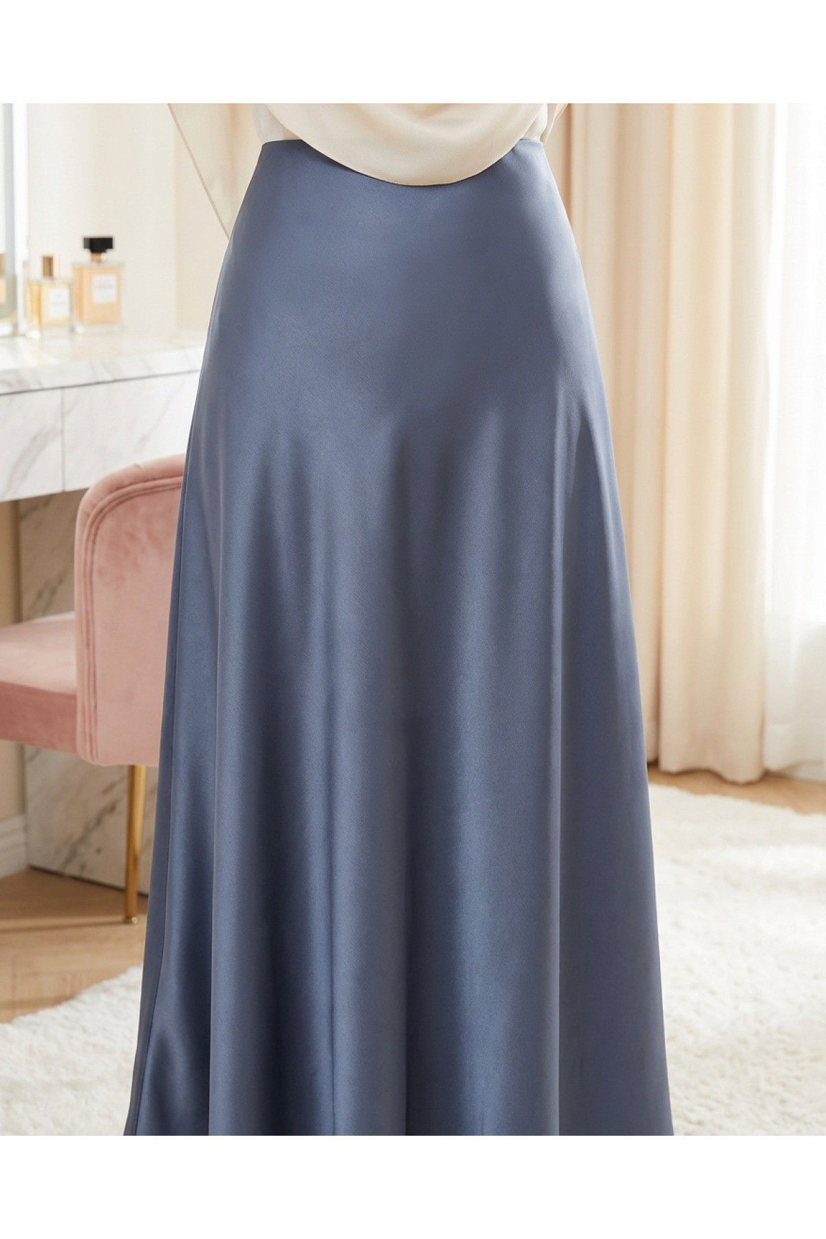 Zra Düz Saten Etek -Füme