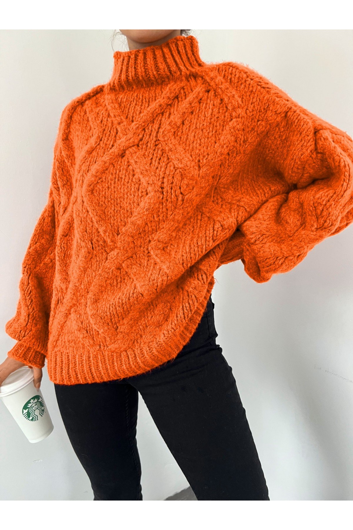 Yarım Boğazlı Balon Kol Kışlık Kazak -Turuncu