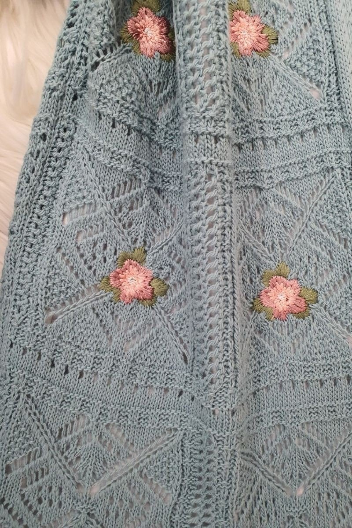 Ajurlu Nakışlı Hırka -Mint