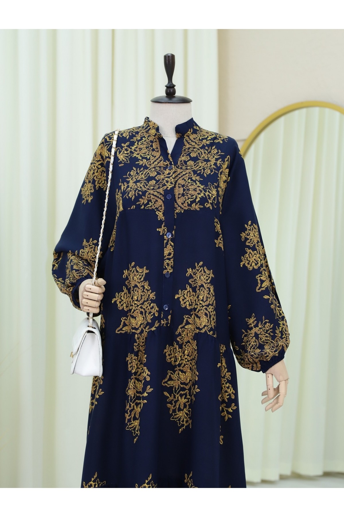 Dik Yaka Yarım Düğmeli Elbise  -K.Laci