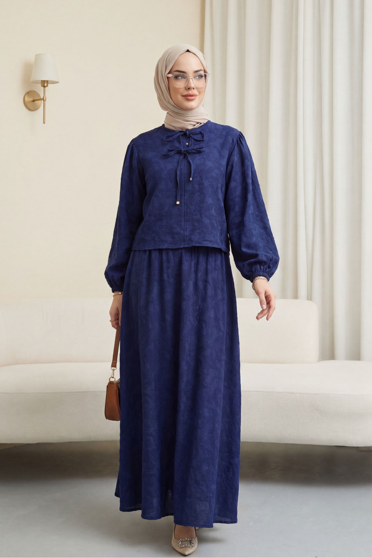 Kolu Lastikli Yakası Bağlamalı Etekli Jakar Takım   -Laci