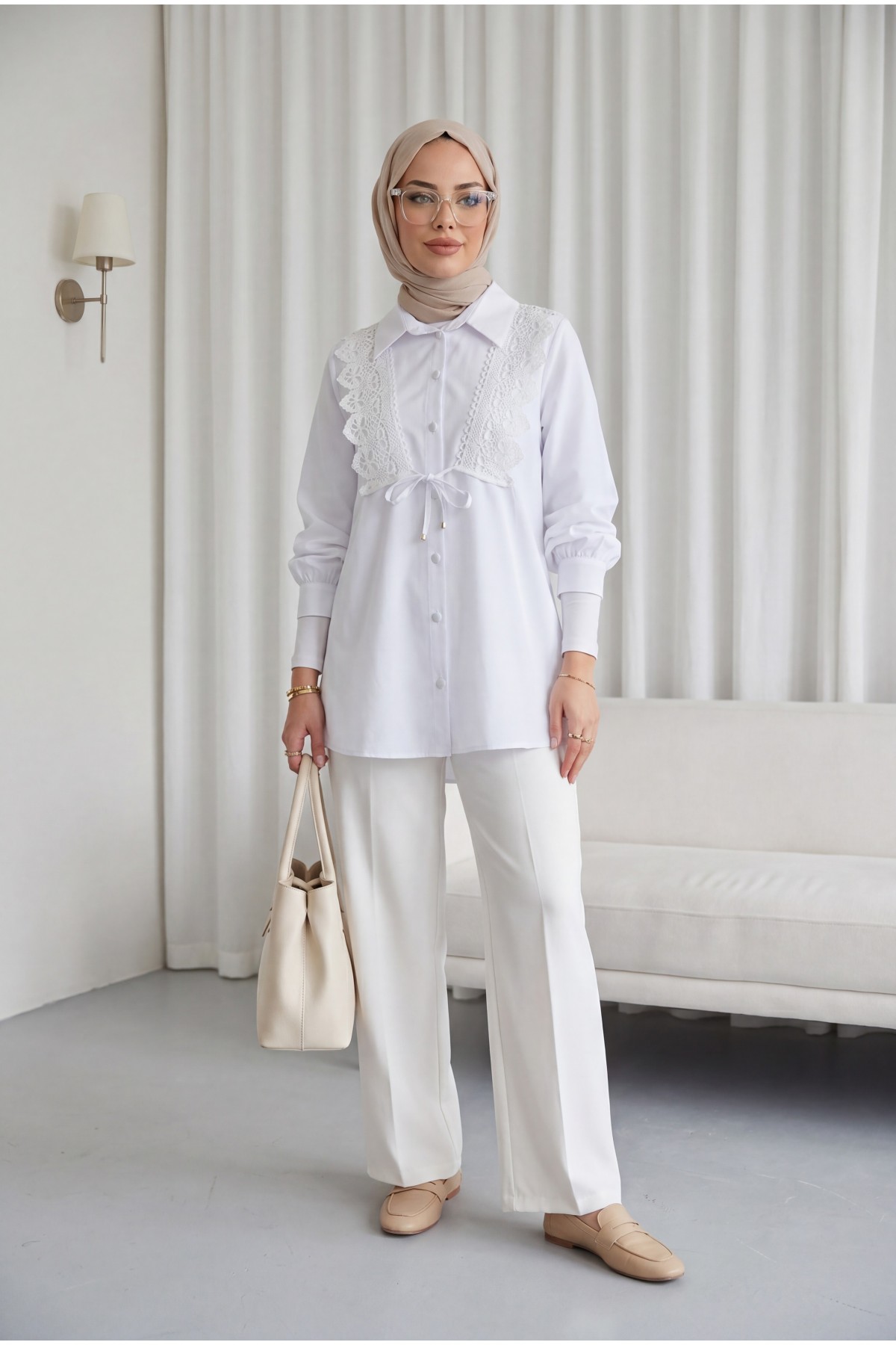 Önü Dantelli Bağlama Detaylı Düğmeli Poplin Gömlek -Beyaz