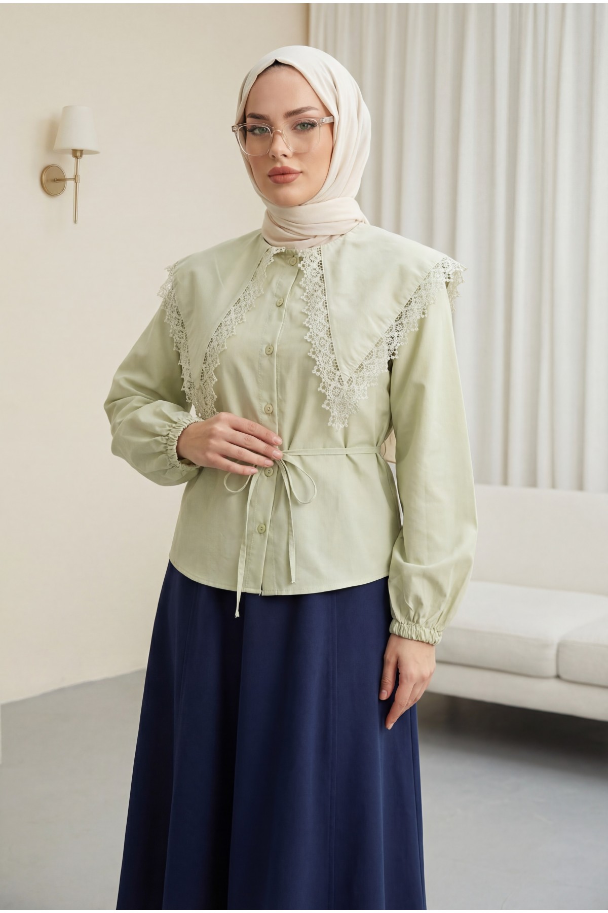 Dantelli Geniş Yakalı Bağcıklı Kolu Lastikli Poplin Gömlek -Su Yeşili