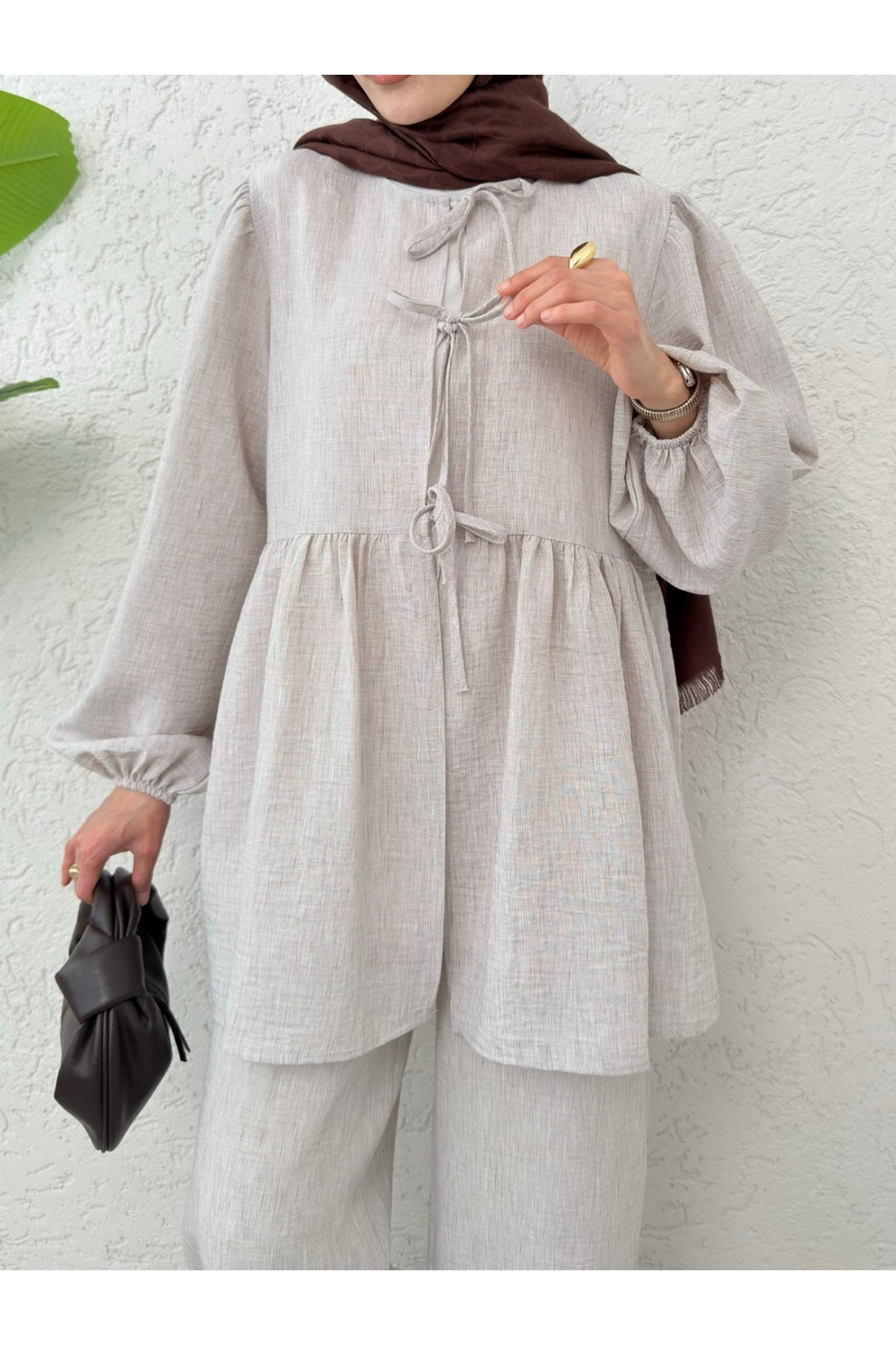 Önü Bağlamalı Parçalı Kolu Lastikli Takım  -Taş