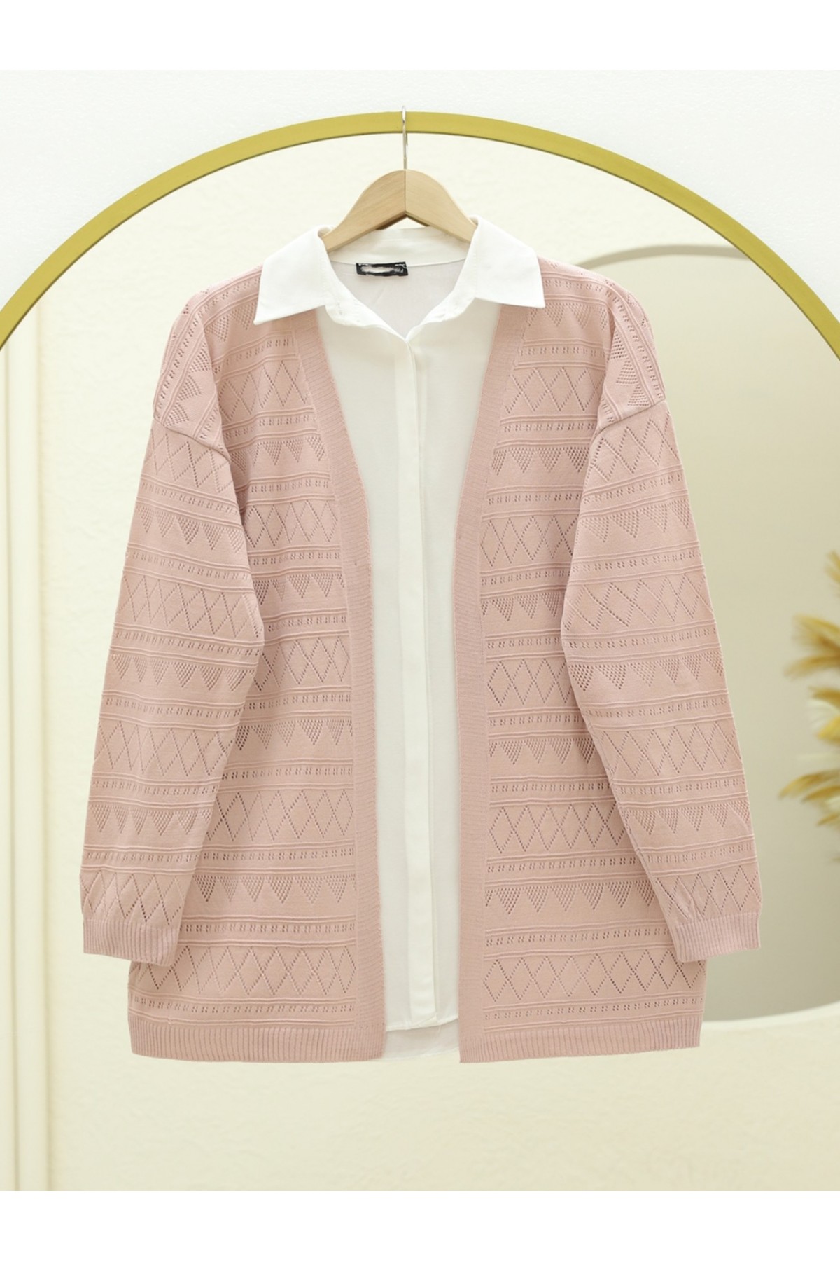 Karışık Desenli Ajurlu Triko Hırka  -Pudra