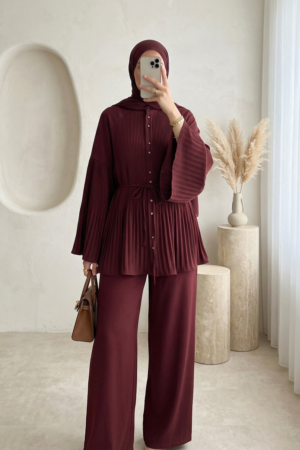 Piliseli Hakim Yaka Düğmeli Krep Takım -Bordo