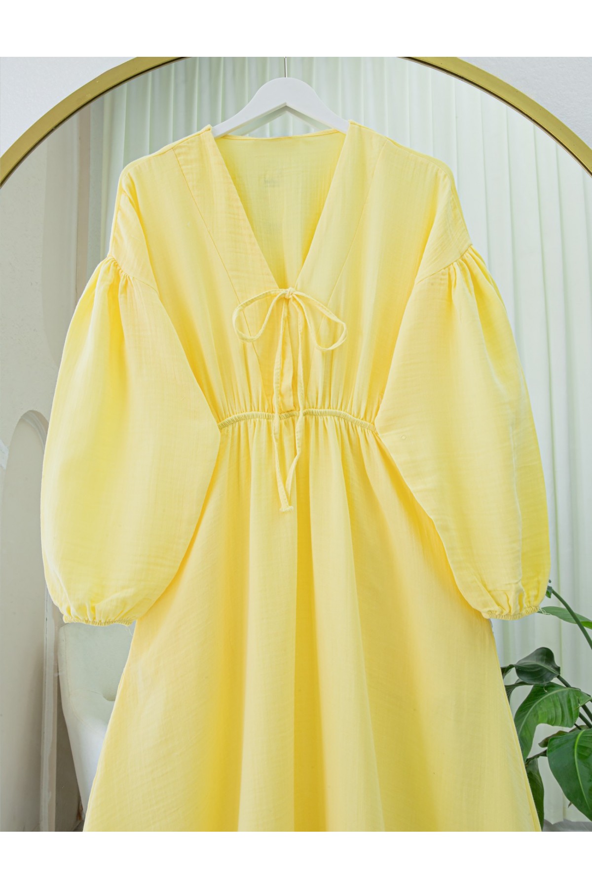 Yakası Bağlamalı Kolu Ve Beli Lastikli Müslin Elbise -Sarı