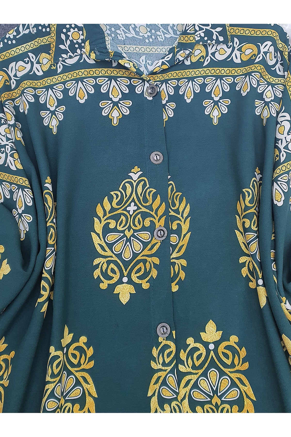 Oval Kesim Boydan Düğmeli Viskon Tunik -Zümrüt