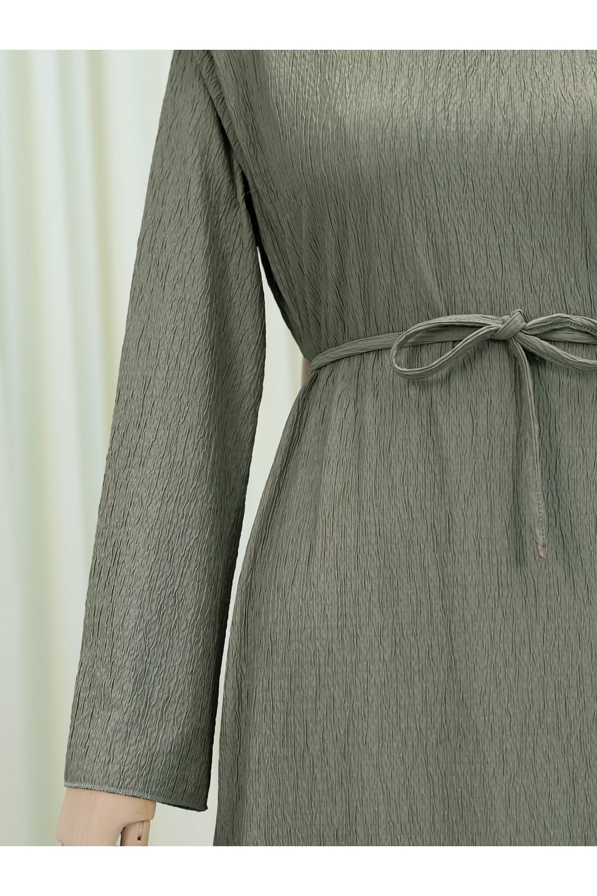 Omuzu Vatkalı Bağcıklı Bürümcük Elbise -Çağla Y.