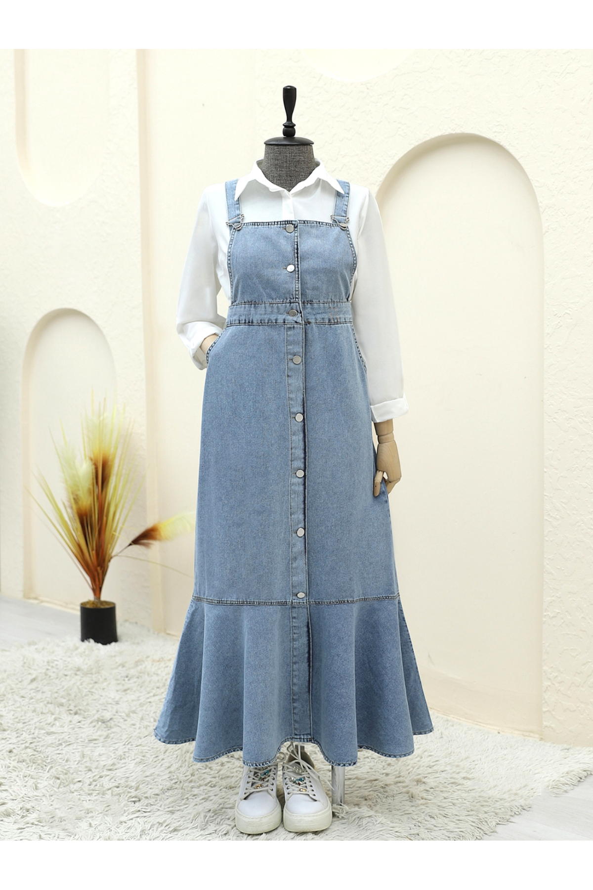 Önden Düğmeli Yan Cepli Eteği Fırfırlı Kot Jile -Buz Mavi