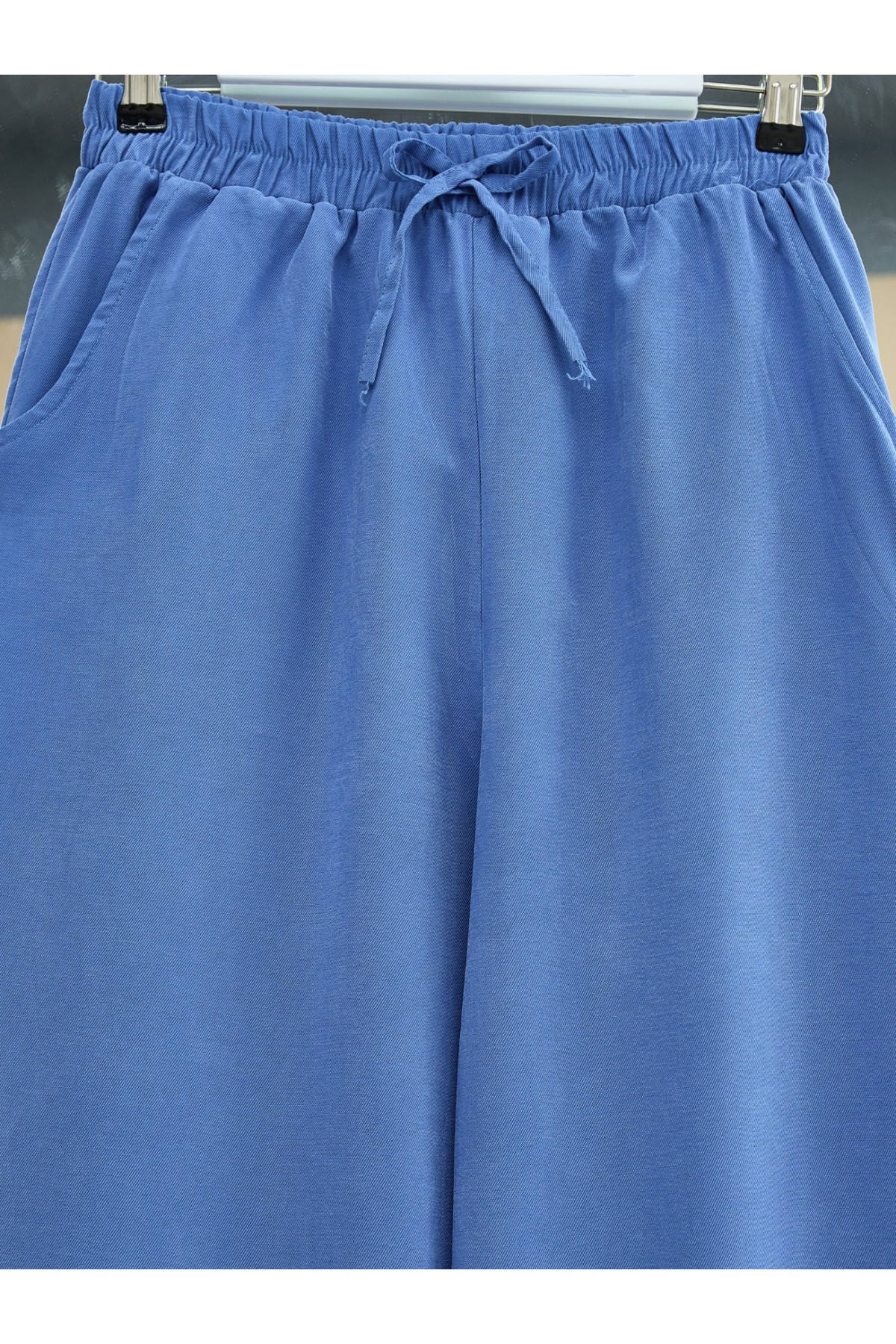 Beli Lastikli Bağcık Detaylı Cepli Bol Paça Tensel Pantolon -İndigo