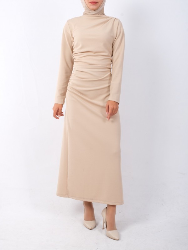 Kayık Yaka Yandan Drapeli Örme Krep Elbise -Bej