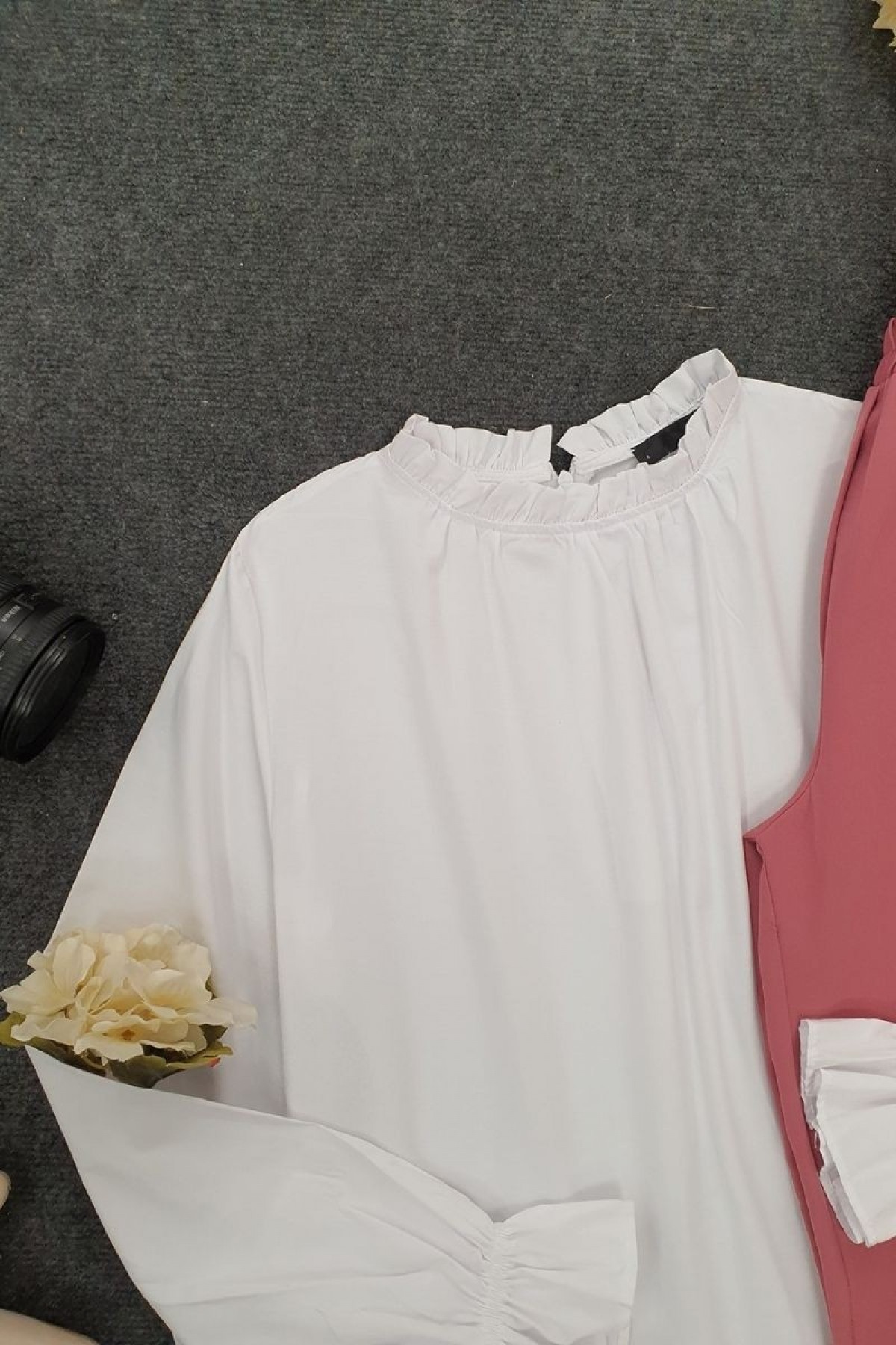 Yakası Büzgülü Bluz  -Beyaz