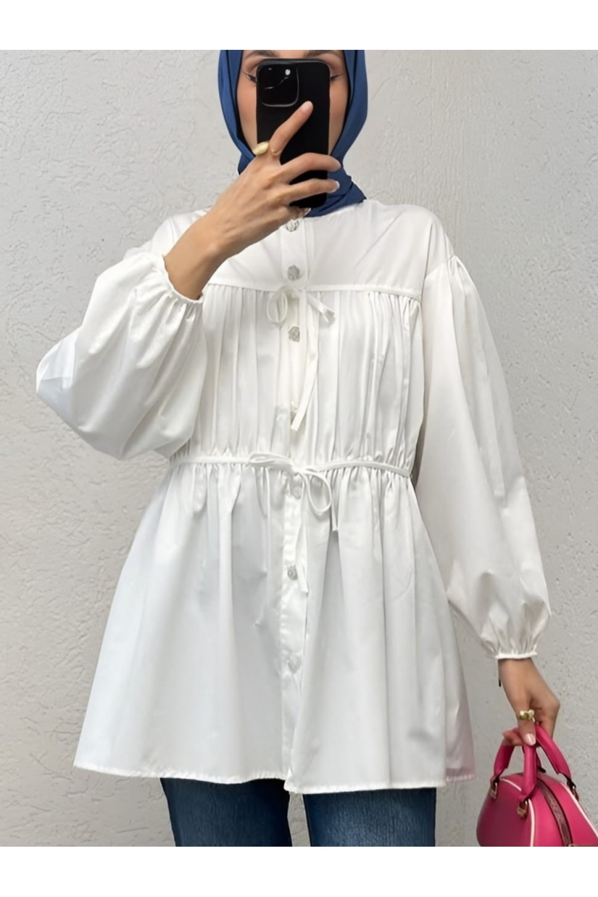 Taşlı Düğmeli Kolu Lastikli Bağlama Detaylı Gömlek -Beyaz