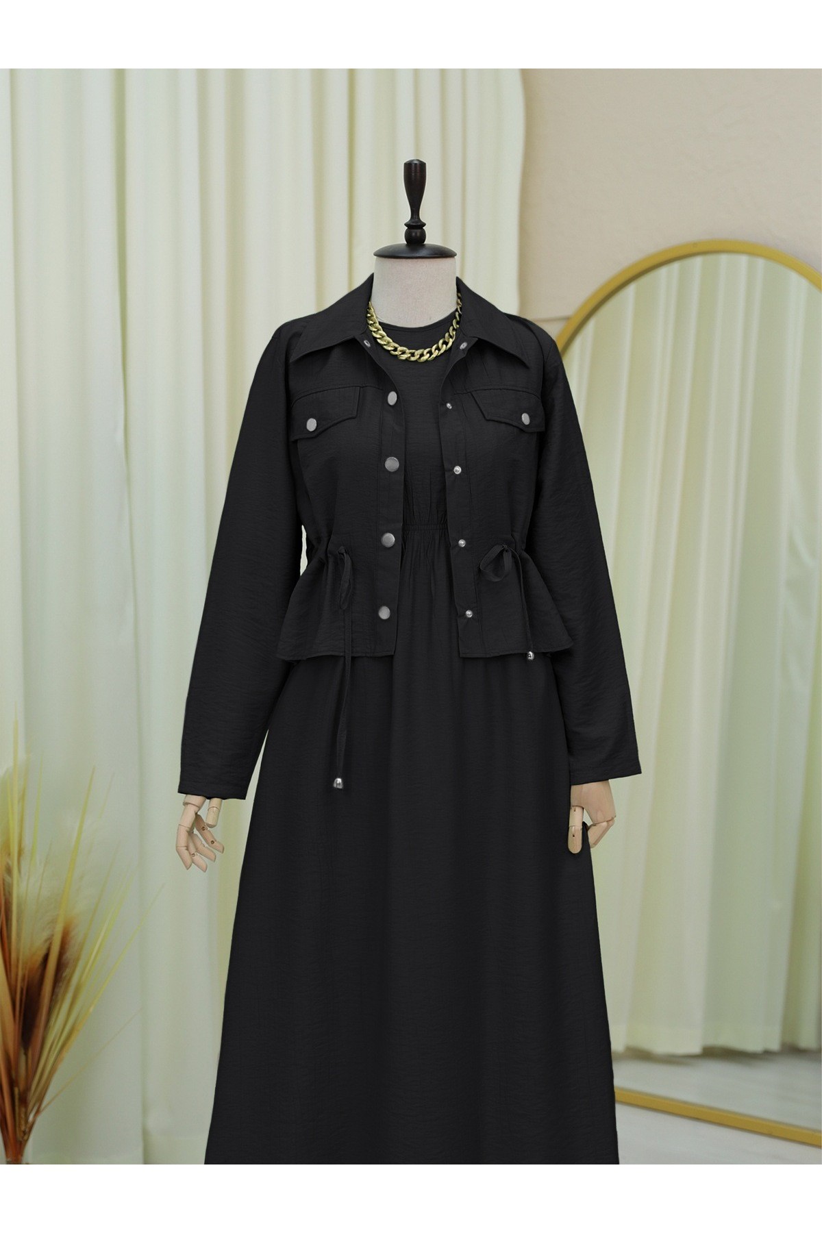 Metal Düğmeli Beli Bağlamalı Gömlek Jile Elbise -Siyah