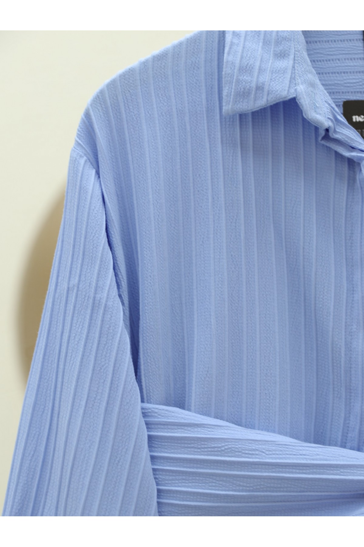 Belden Bağlamalı Fitlli Krinkıl Gömlek -Buz Mavi