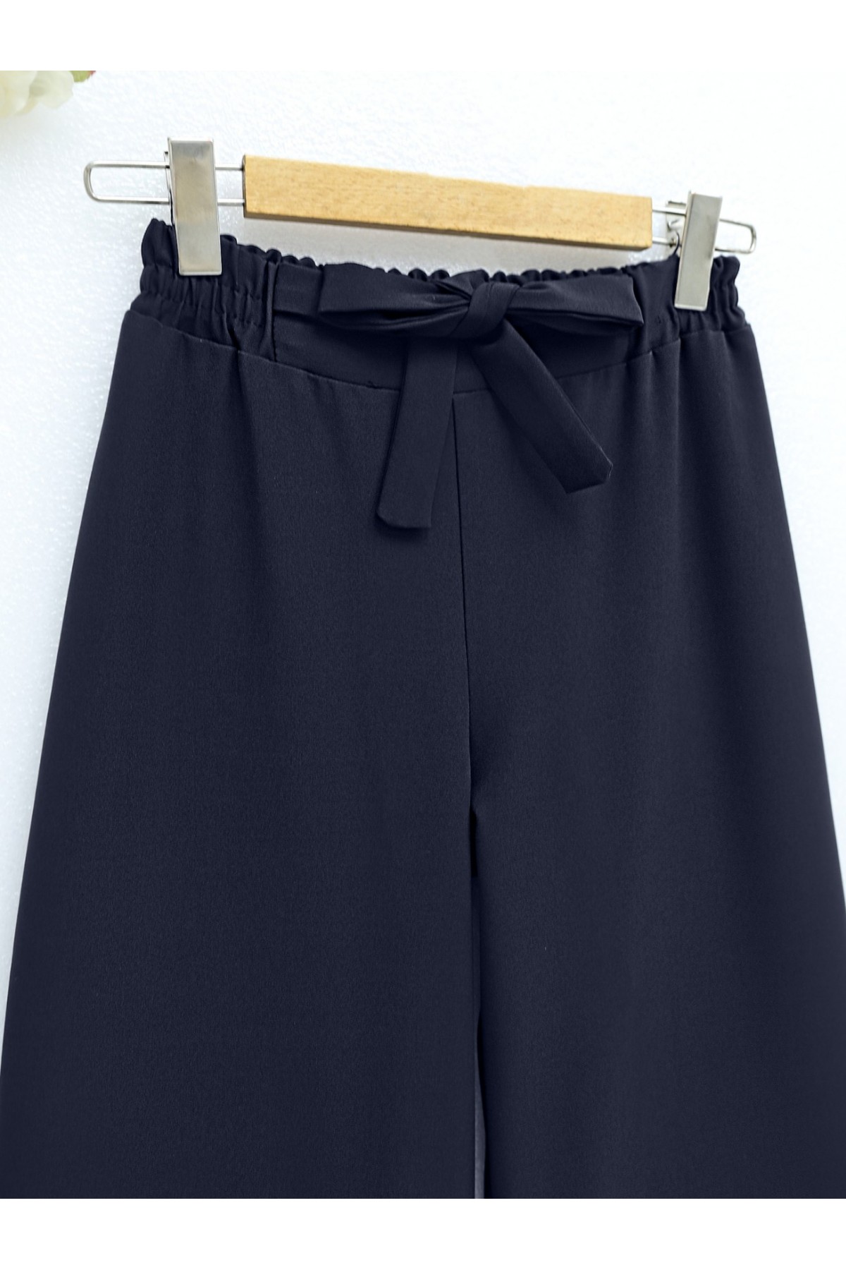 Duble Kumaş Beli Kuşaklı Bol Paça Pantolon -Laci