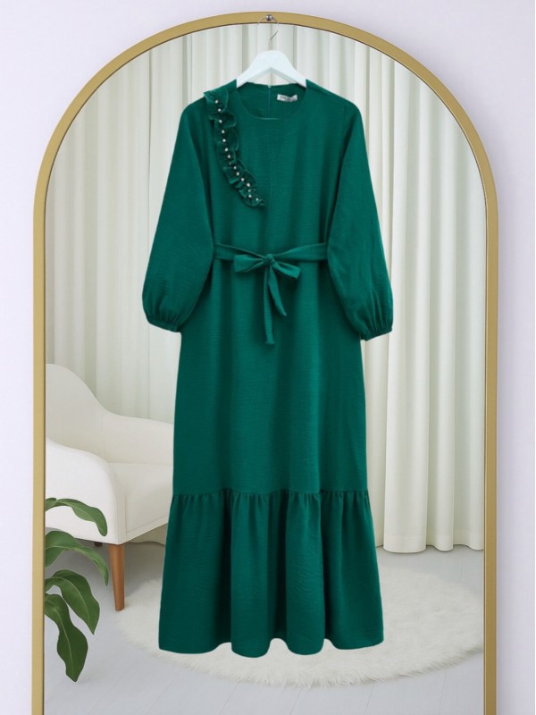 Fırfır Taş Detaylı Parça Eteklii Kemerli Ayrobin Elbise  -Zümrüt