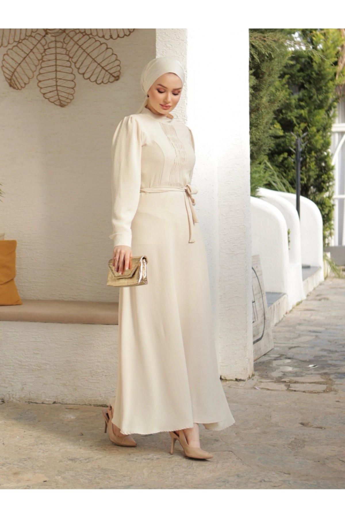 Çıma Detaylı Kemerli Ayrobin Elbise  -Krem