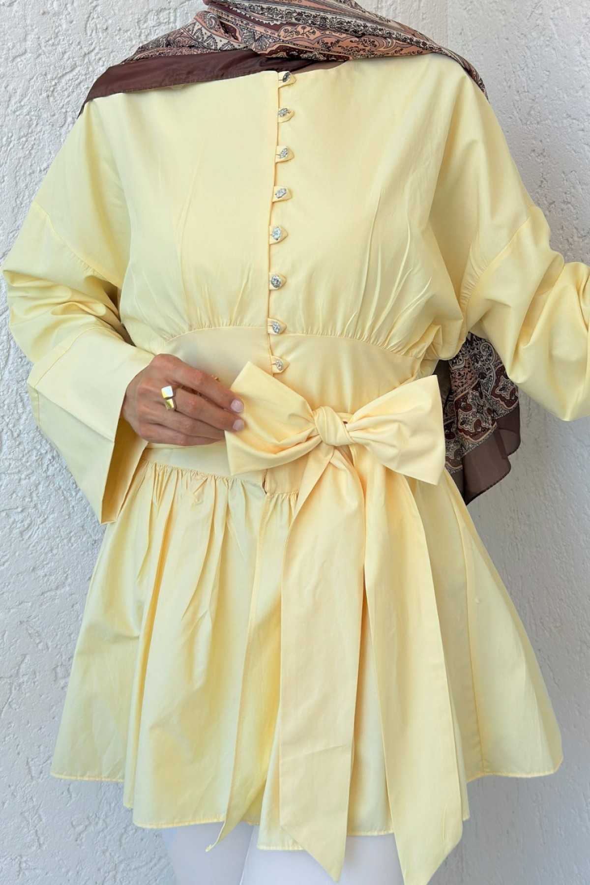 Beli Bağcıklı Boydan Taş Düğmeli Tunik -Açık Sarı