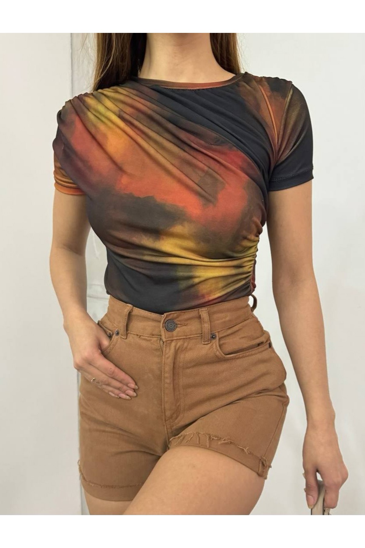 Bel Omuz Büzgülü Batik Baskı Sendy Bluz  -Kiremit