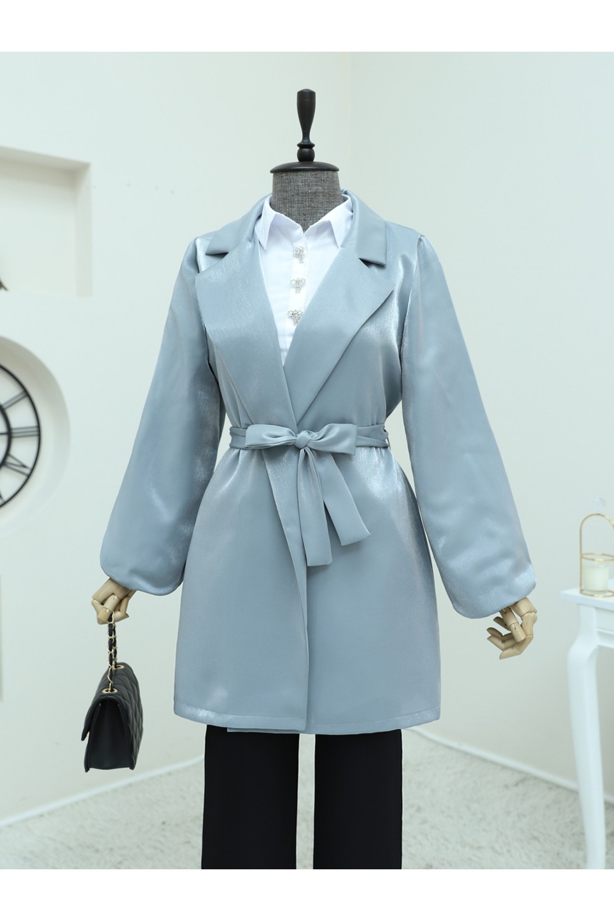 Kolları Volanlı Bağcıklı Saten Ceket -Gümüş