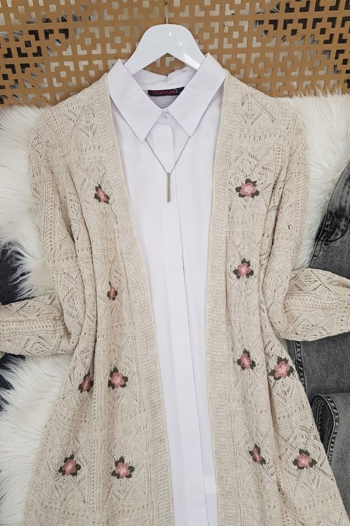 Ajurlu Nakışlı Hırka  -Taş