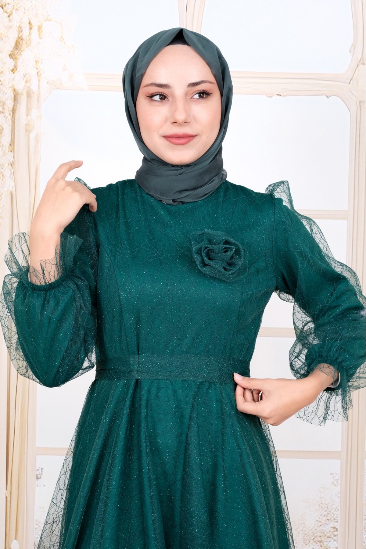 Kolu Lastikli Kuşaklı Simli Kabarık Tül  Abiye -Zümrüt