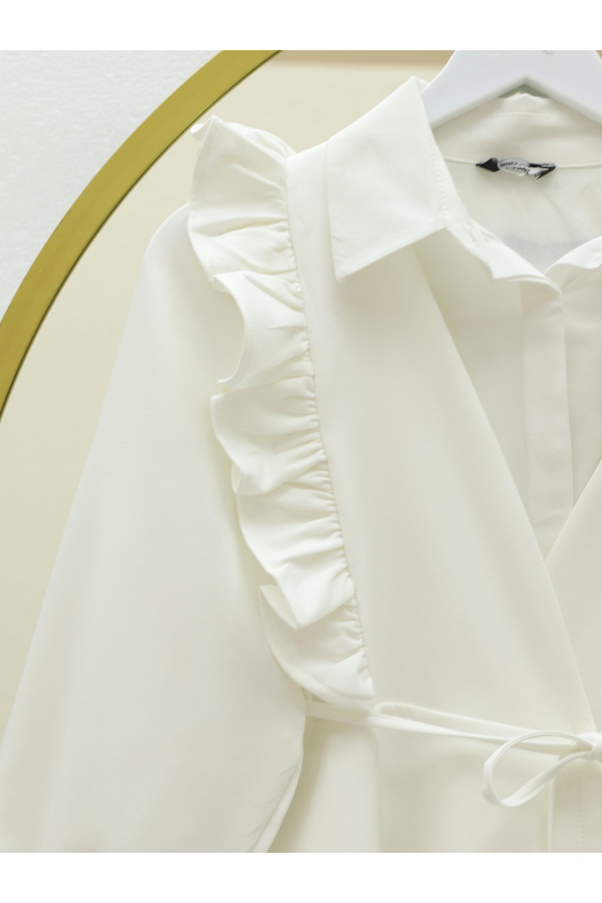 Önü Fırfırlı Bağcıklı Eteği Katlı Pantolonlu Kimono Takım   -Beyaz