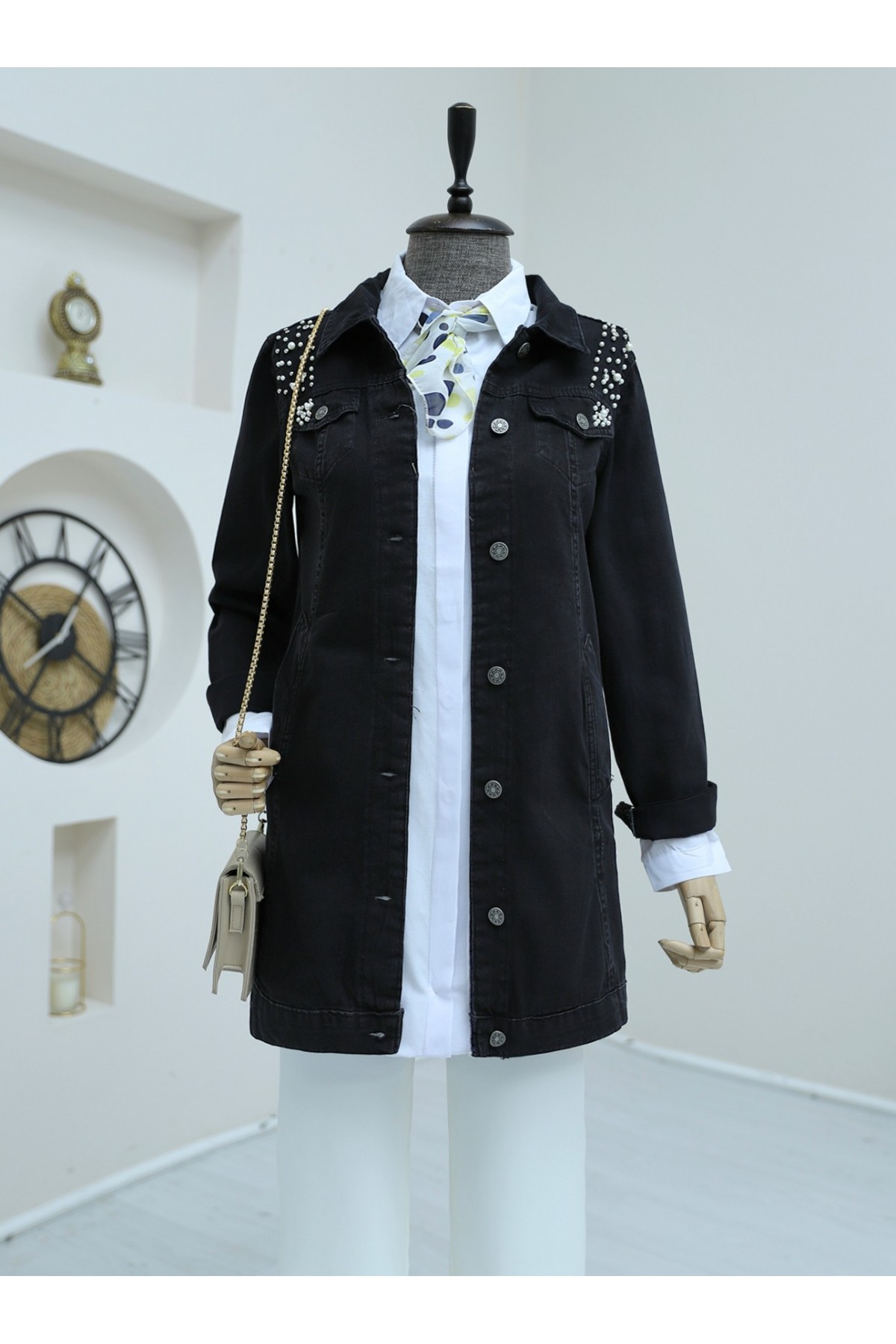 Taş İşlemeli Yıkamalı Kot Ceket  -Siyah