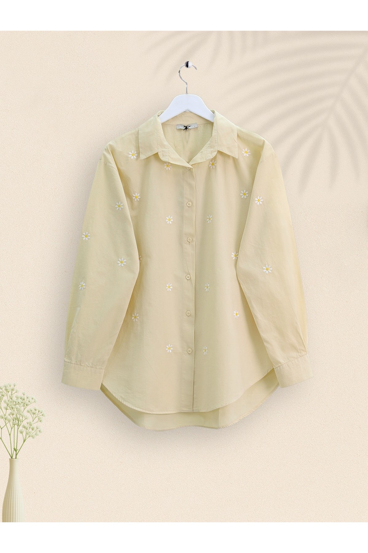 Tek Papatya Nakışlı Arkası Uzun Gömlek -Bej