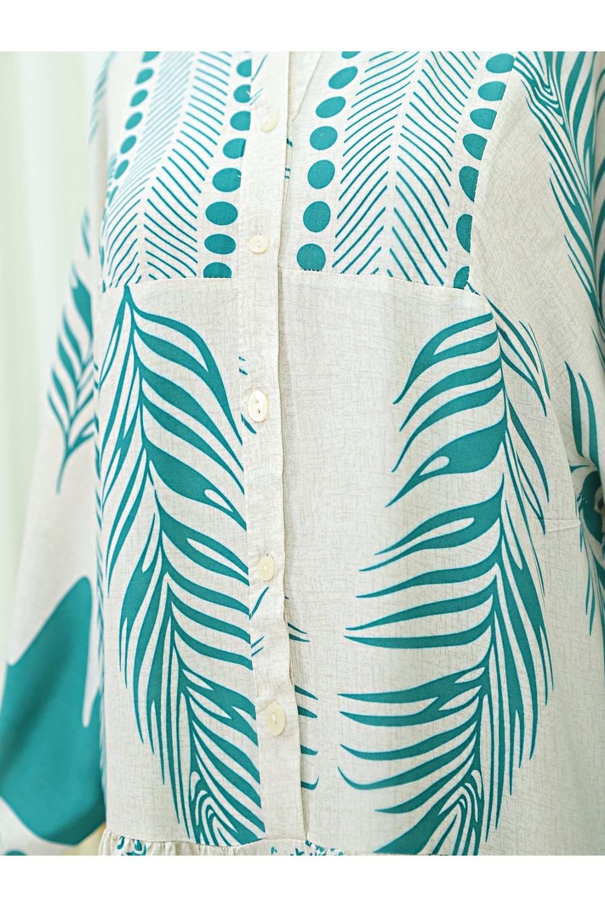 Dik Yaka Yarım Düğmeli Yaprak Desen Elbise -Orman Yş.