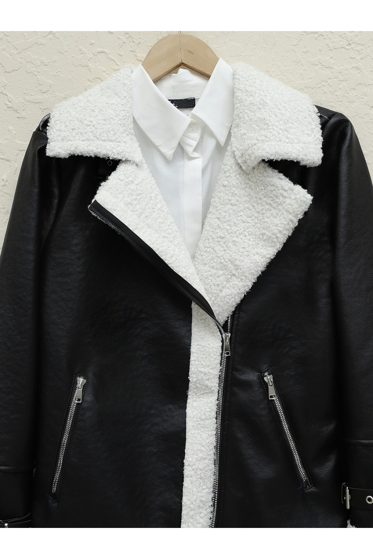 Fermuarlı İçi Peluşlu Deri Ceket -Ekru