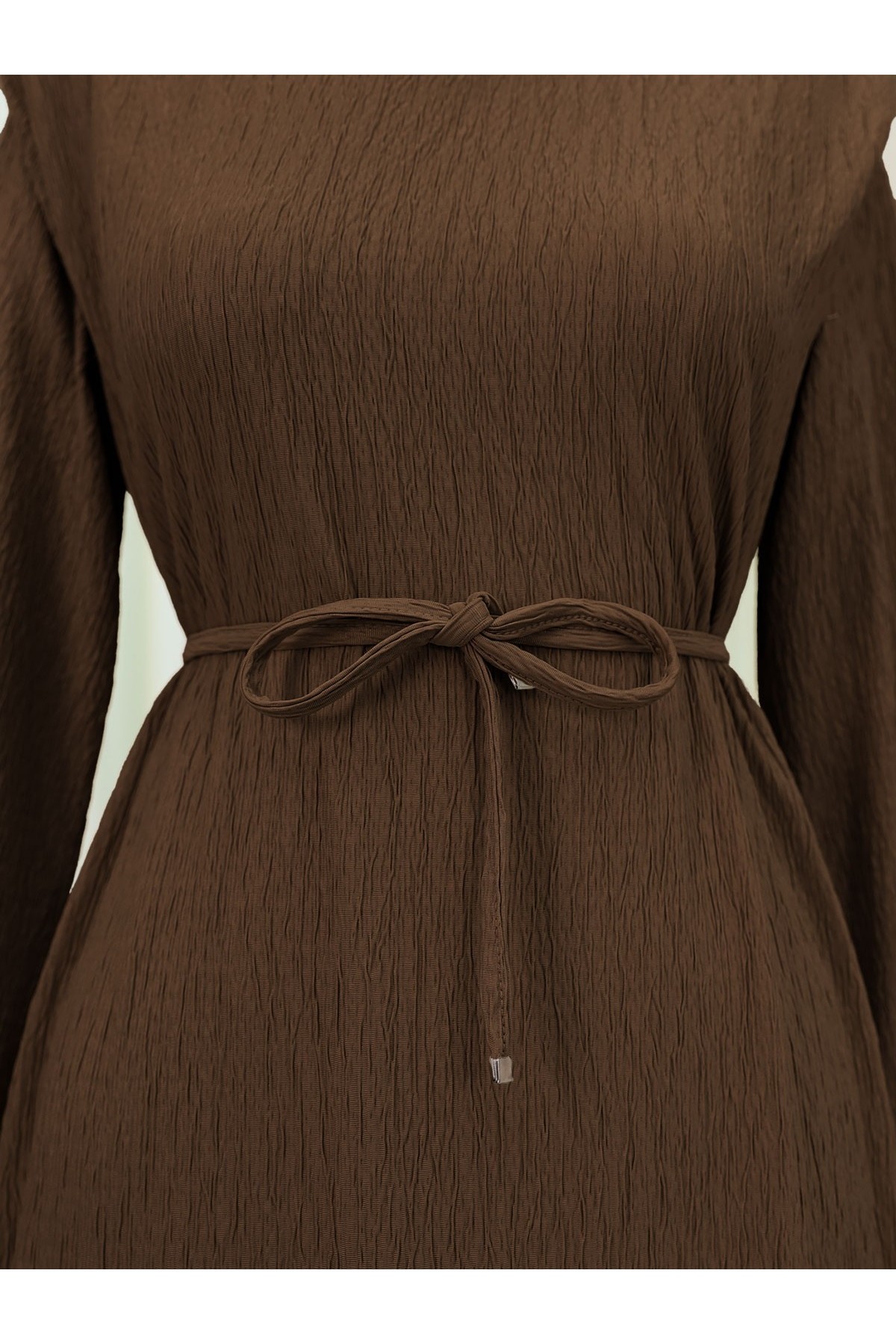 Omuzu Vatkalı Bağcıklı Bürümcük Elbise -Kahve