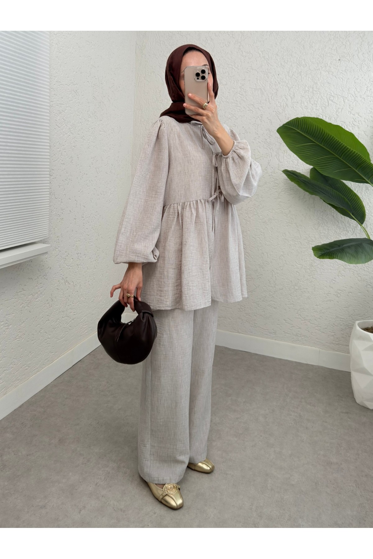 Önü Bağlamalı Parçalı Kolu Lastikli Takım  -Taş