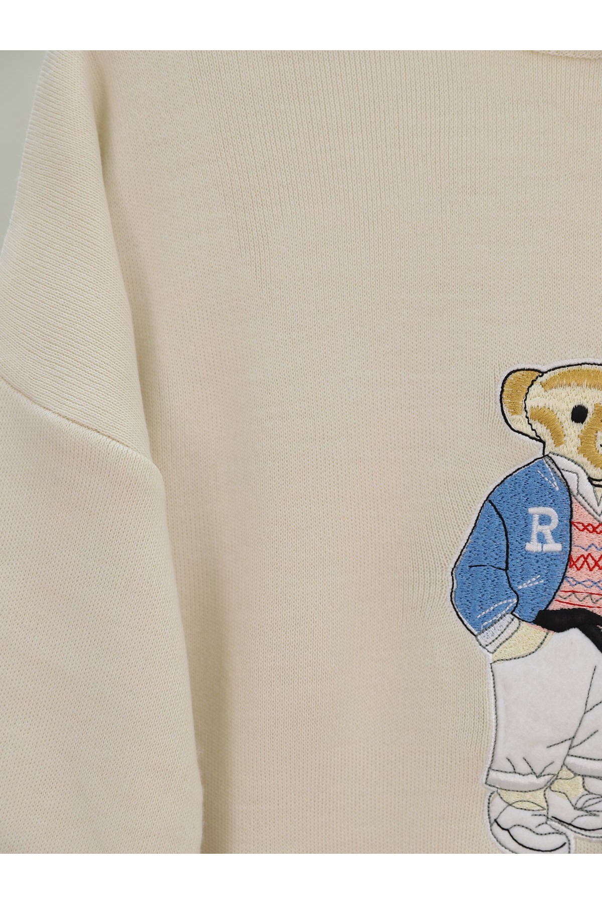 Ayıcık İşlemeli Arkası Uzun Triko Kazak -Krem