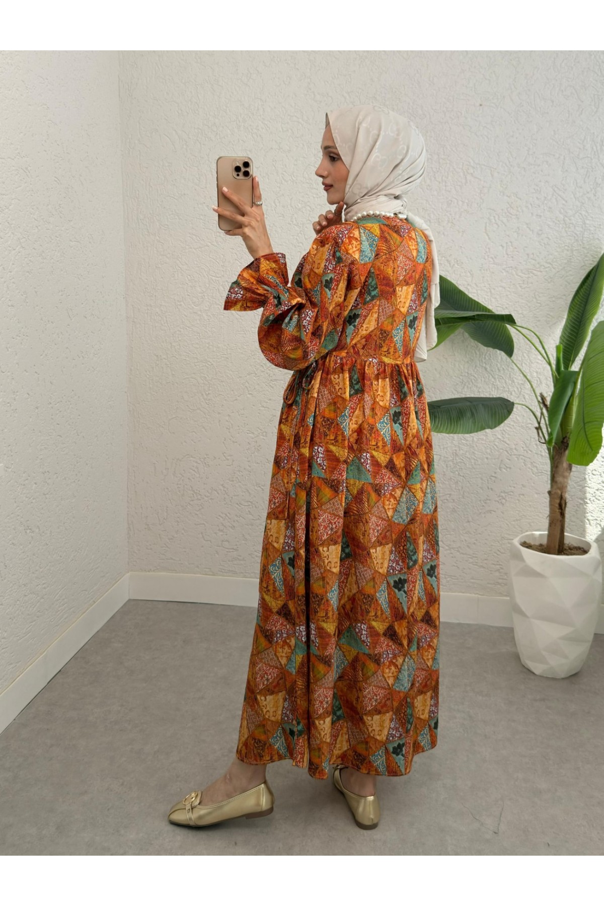 Yarım Düğmeli Beli Bağcıklı Desenli Elbise  -Turuncu