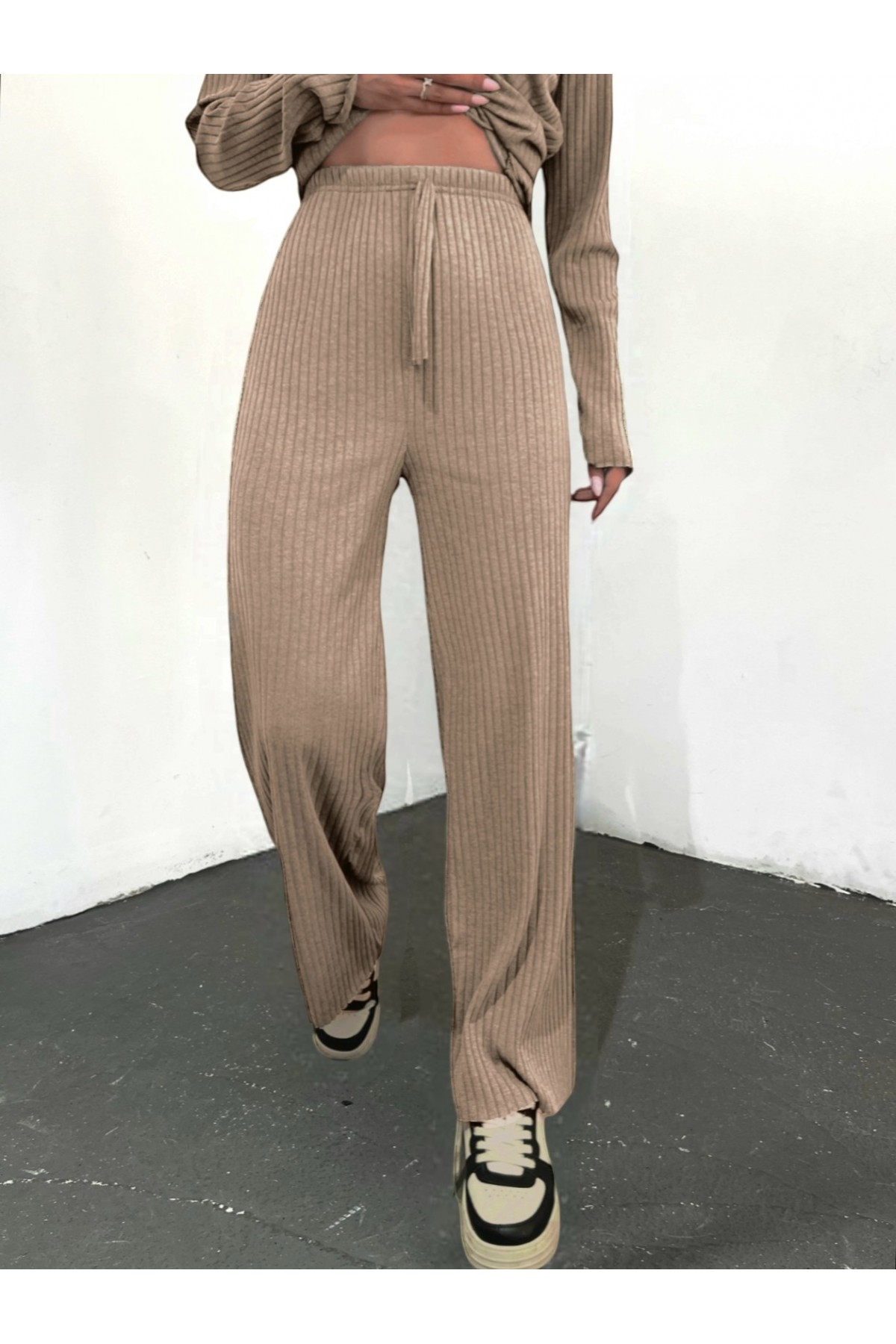 Bağcık Detaylı Salaş Fitilli Pantolon      -Vizon