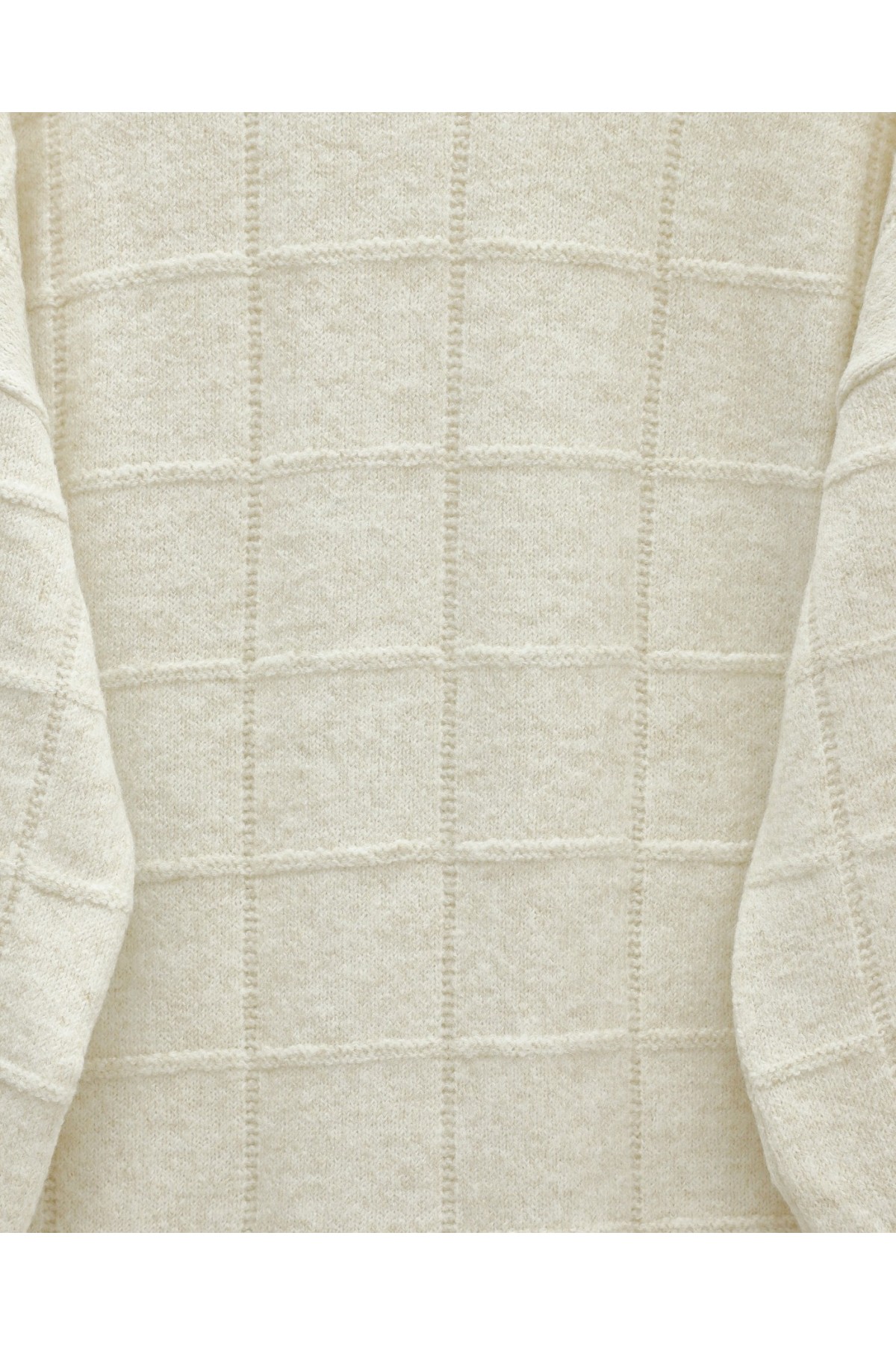 Kare Desenli Yırtmaçlı Yumoş Triko Tunik -Ekru