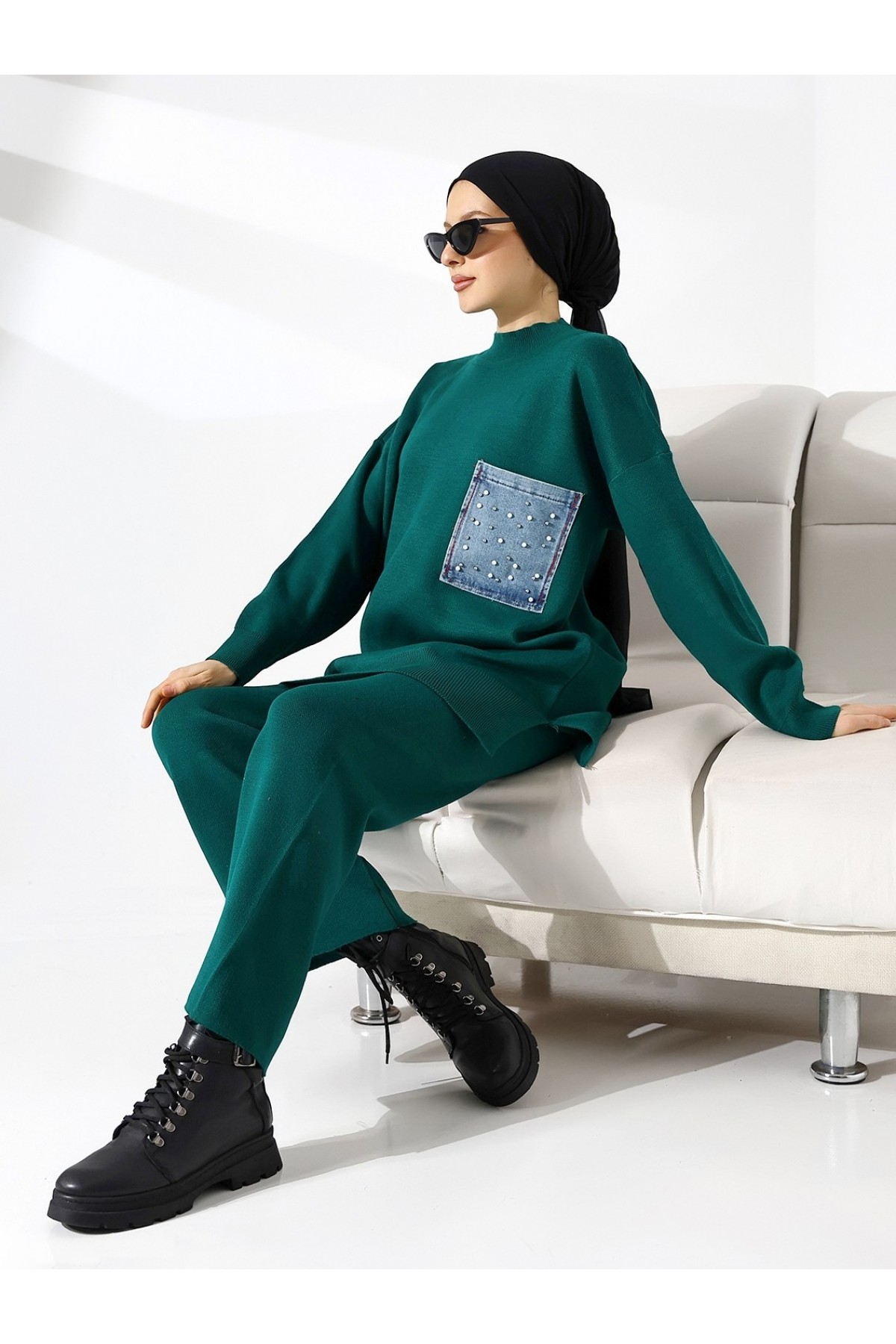Tek Cepli İncili Triko Takım -Zümrüt
