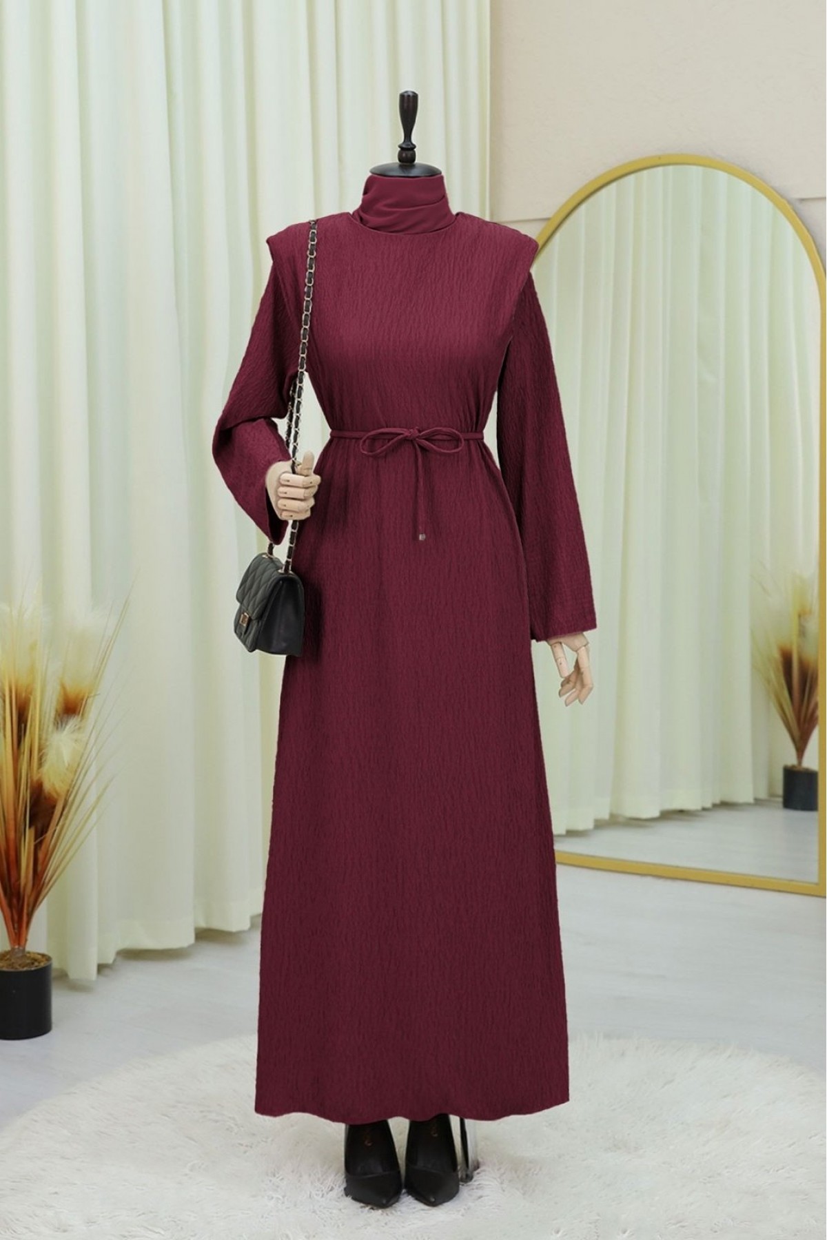 Omuzu Vatkalı Bağcıklı Bürümcük Elbise -Bordo